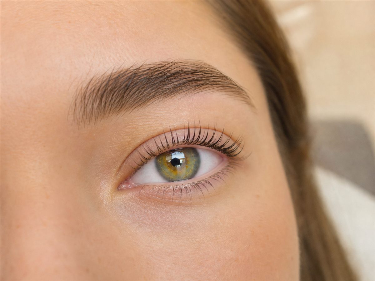 Naturally lifted lashes